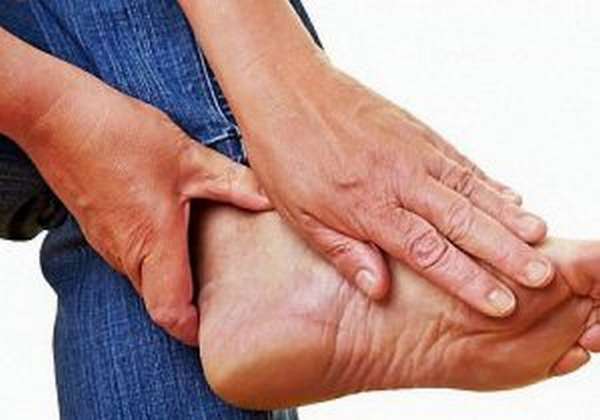 Причины и лечение подагры на ногах